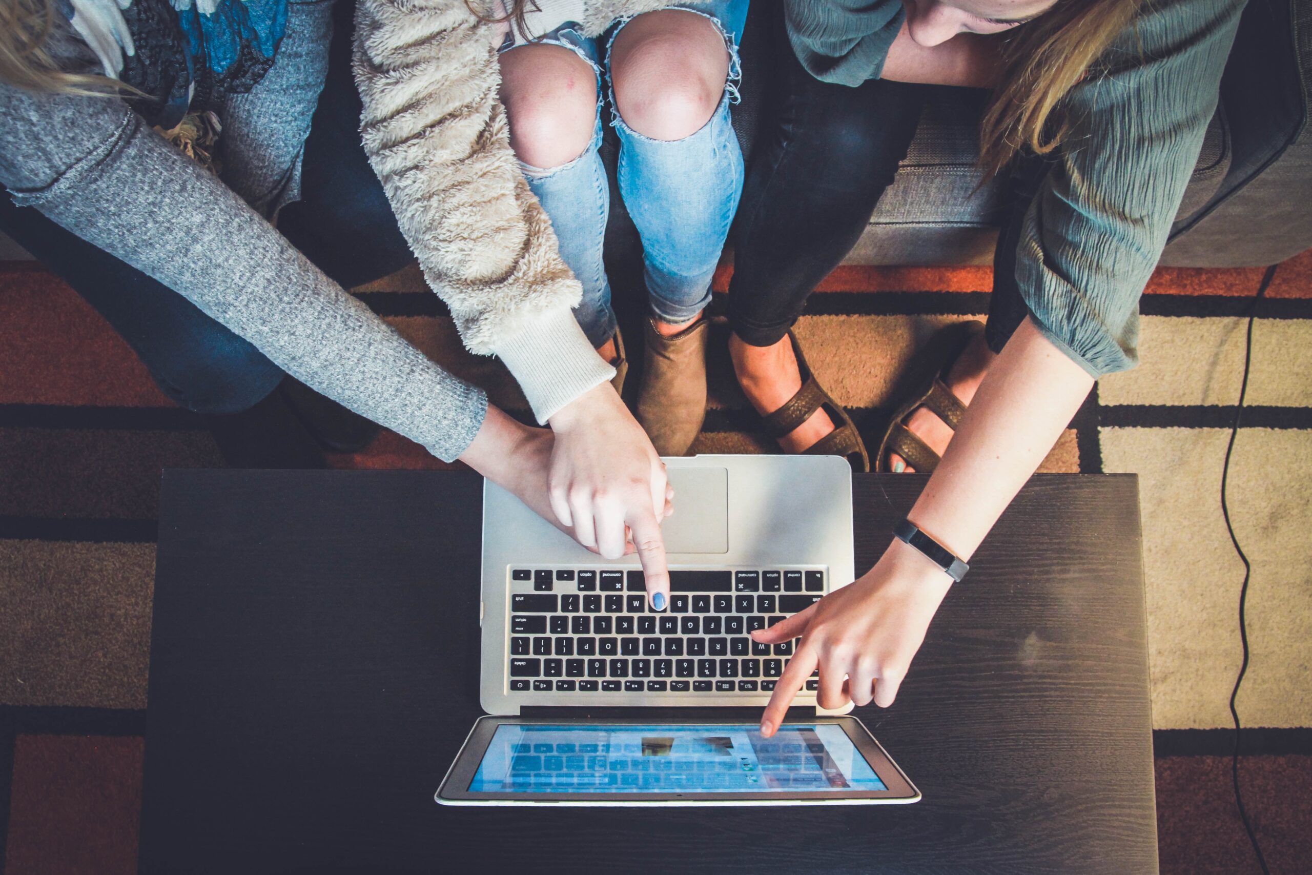 Les écrans et l’adolescent : trouver l’équilibre dans l’utilisation et la socialisation